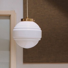 Embassy Interiors :: Szklana lampa wisząca Saturn biała śr. 25 cm