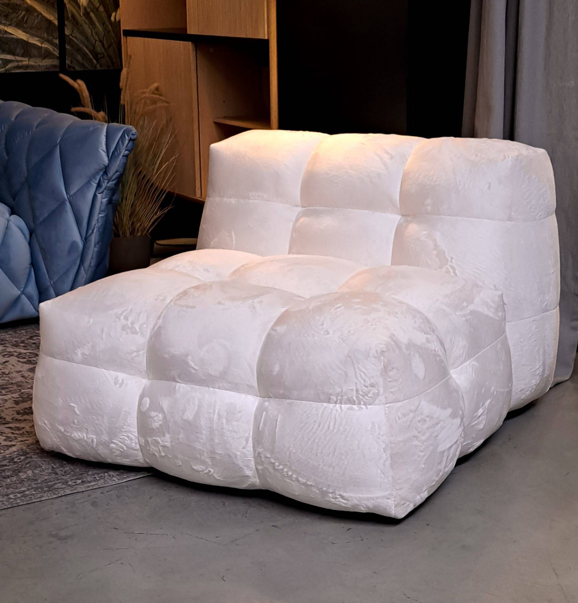 Nordic Line :: Fotel tapicerowany Michelle (dawniej Michelin) szer. 96 cm biały
