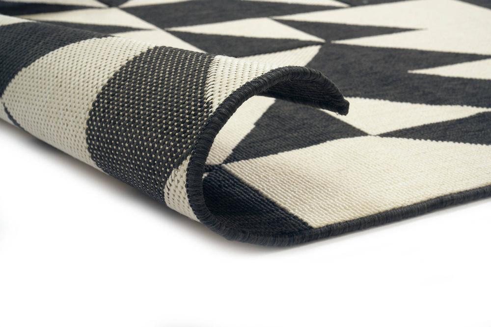Carpet Decor :: Luz black and white outdoor carpet, easy to clean