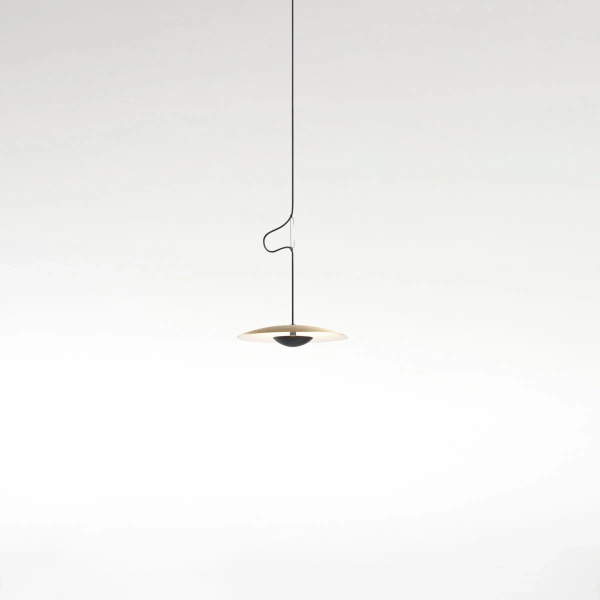 Marset :: Ginger Pendelleuchte, Durchmesser 42 cm, Eiche, dimmbar