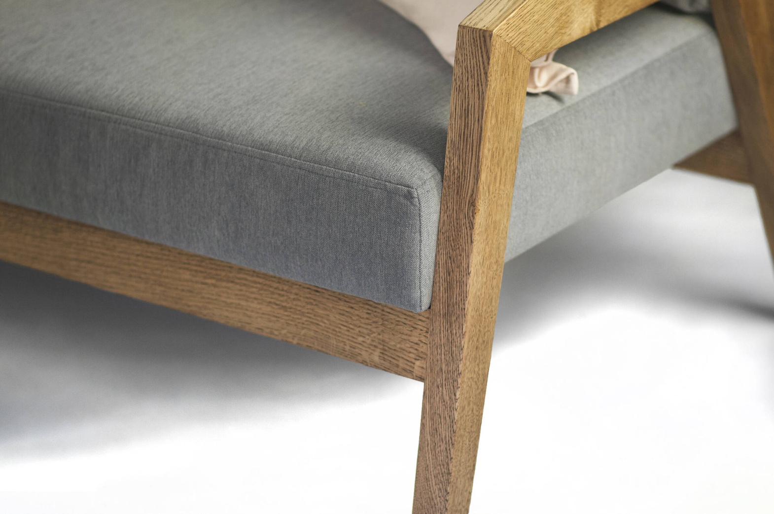 Szyszka Design :: Sofa gepolstert Piko grau