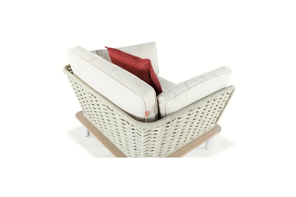 Kunesti :: Grab a moment beige Gartenstuhl, Breite 101 cm