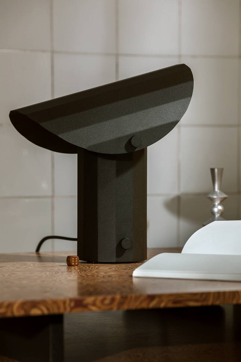 Kaspa :: Apolin table lamp, height 30 cm, black