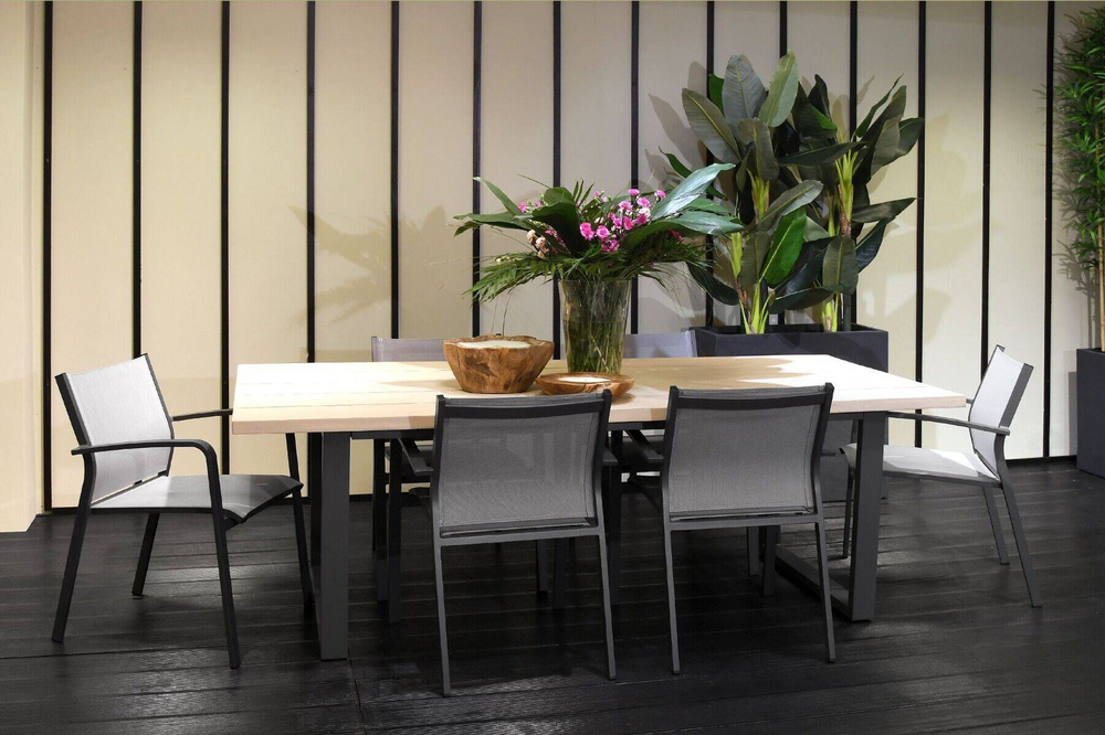 Miloo :: Ovo Garden Dining Table