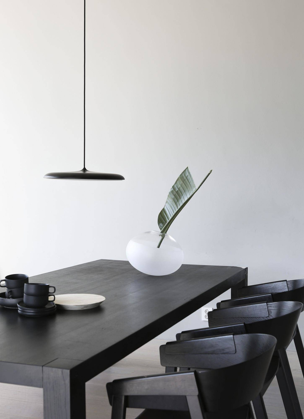 Design for the People :: Hängelampe aus Metall Artist Durchmesser 40 cm schwarz