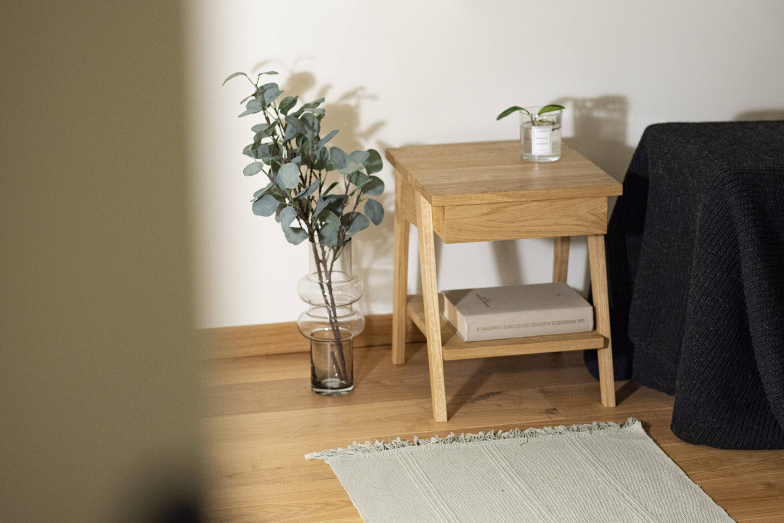 Szyszka Design :: Nachttisch Piko aus Eiche