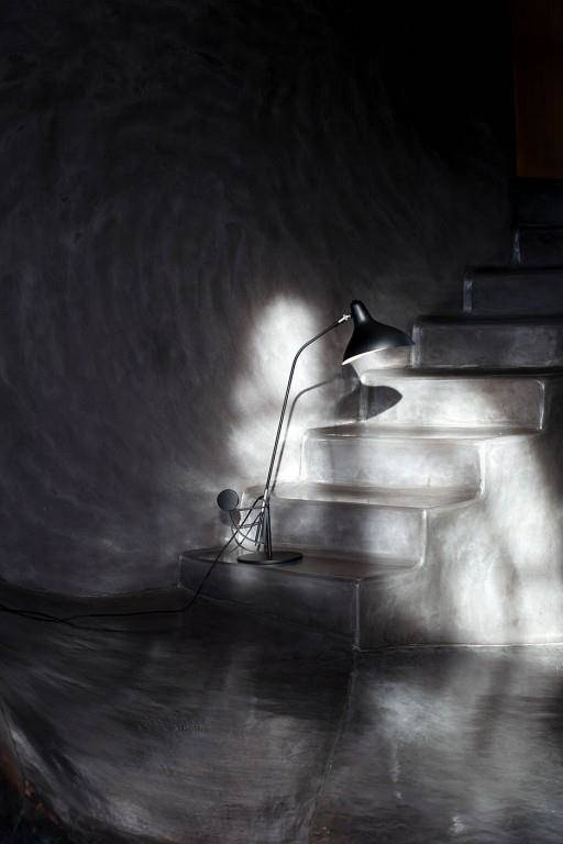 DCW:: Mantis BS3 desk lamp black height 82 cm max.