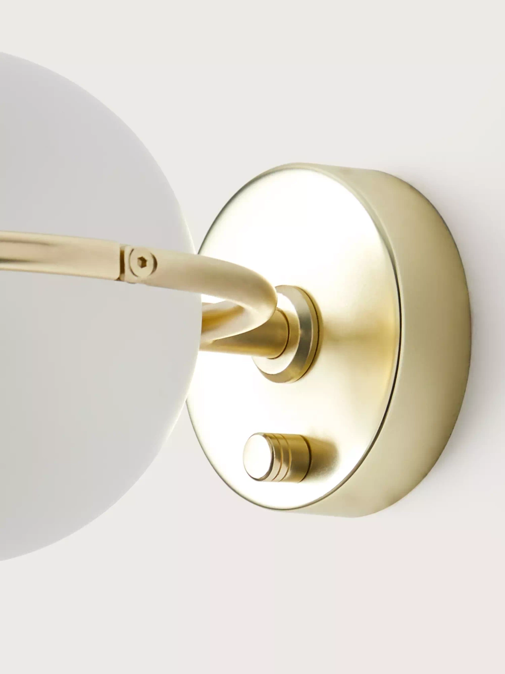 Aromas :: Wandlampe aus Metall Abbacus Durchmesser 14 cm gold