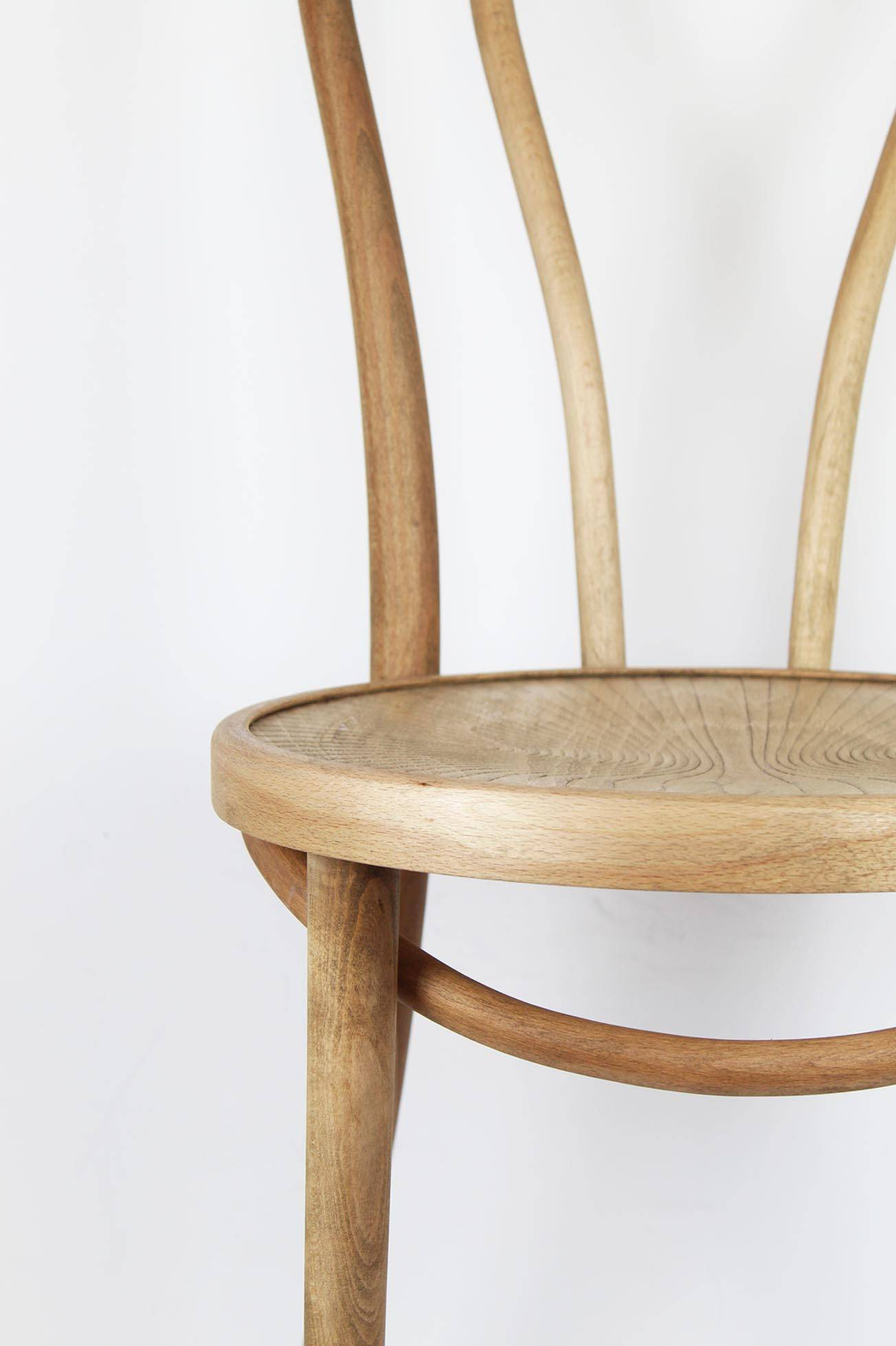 Fameg :: Wooden chair A-18