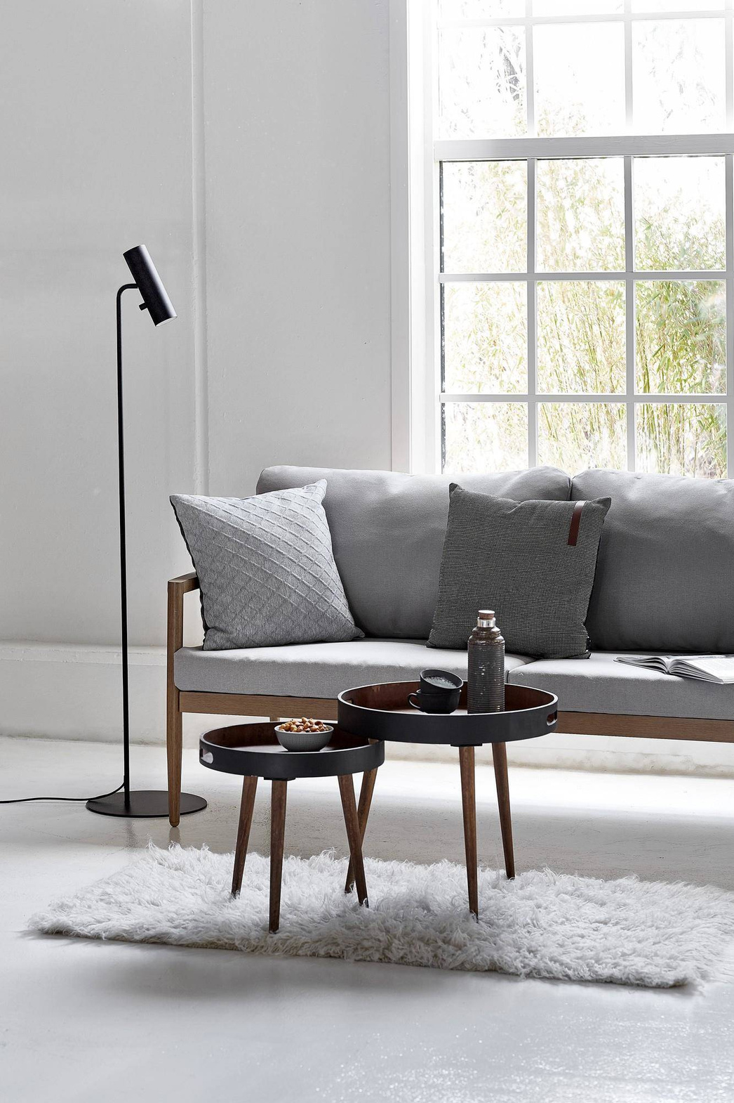 Design For the People :: MIB floor lamp black, height 141 cm