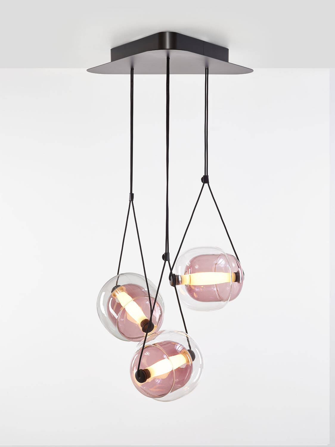 Brokis :: Capsula Triangle hanging lamp, color to choose from