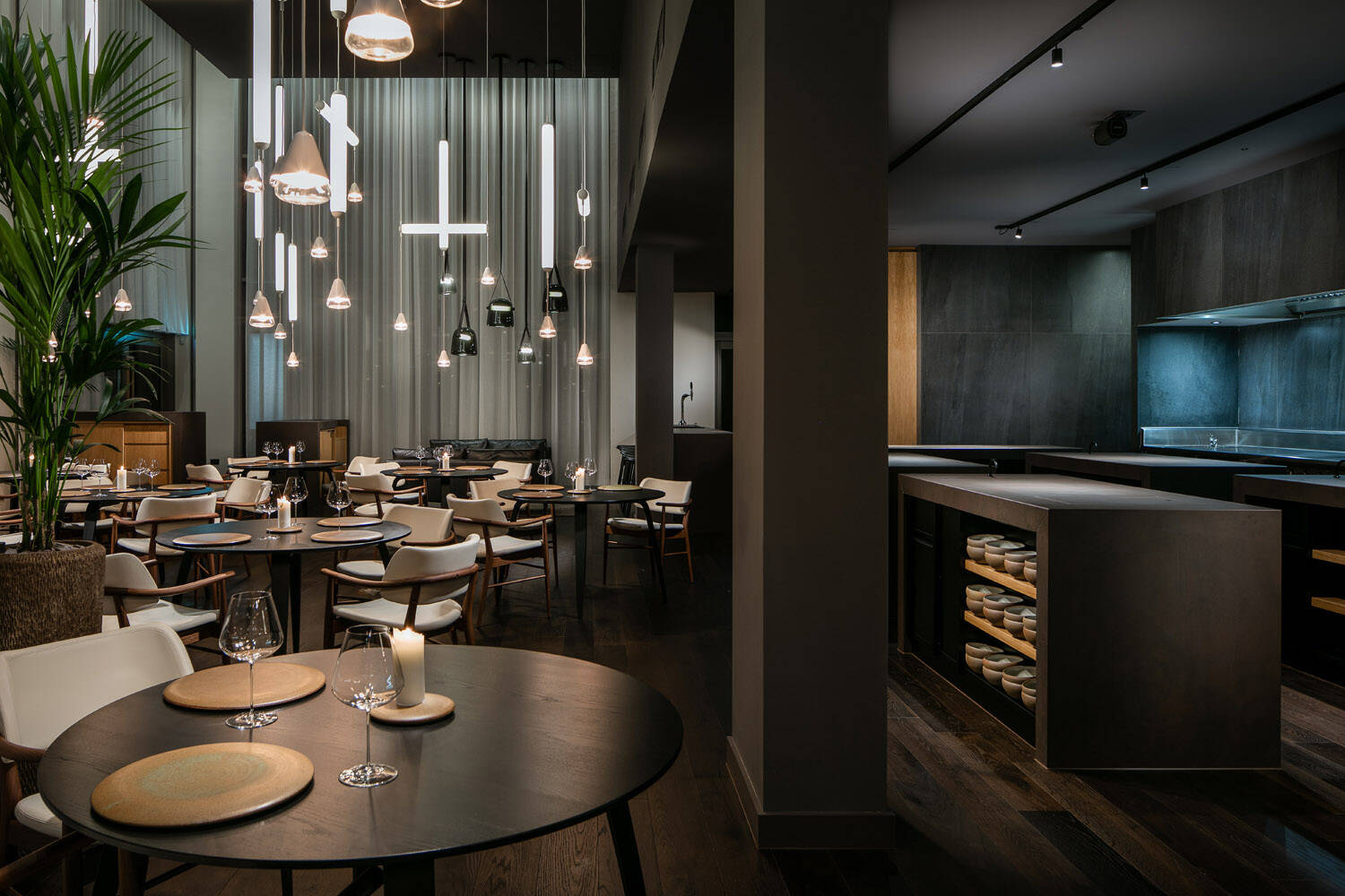 Brokis :: Lampa wisząca Puro Solo Horizontal szer. 43 cm czarna