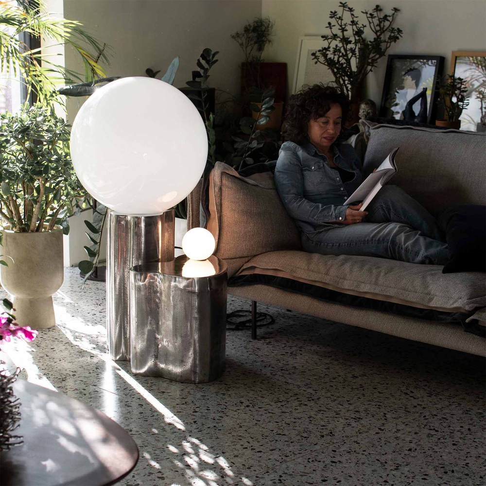 Embassy Interiors :: Futuristic EMB01 Floor Lamp / Sculptural Light Object