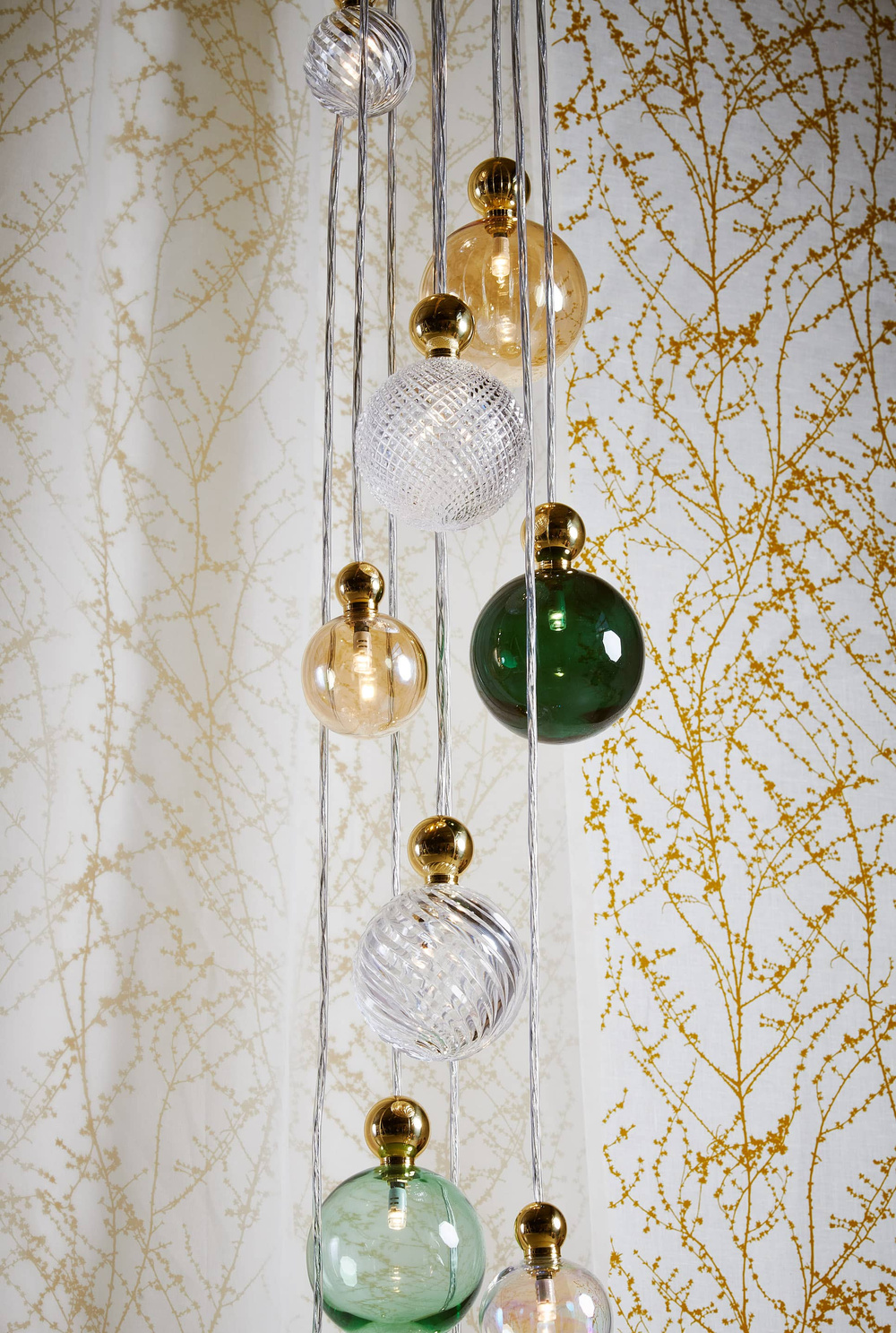 EBB & FLOW :: Hanging lamp Uva Golden smoke gold dia. 10 cm size L