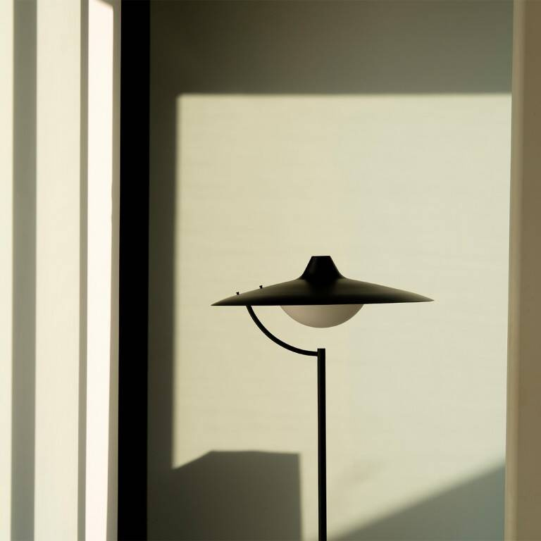 DCW:: Biny floor lamp black, height 159.8 cm