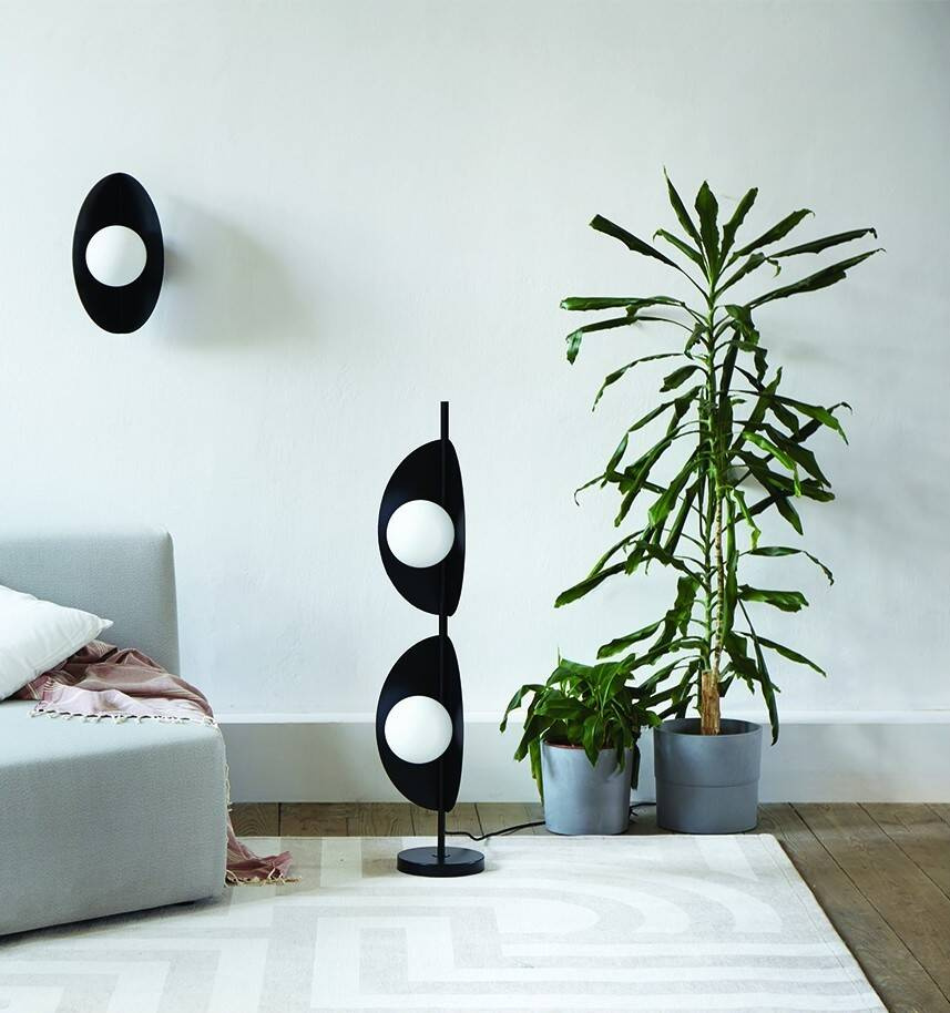 Ummo :: Sallo F floor lamp, height 112 cm, black, IP44