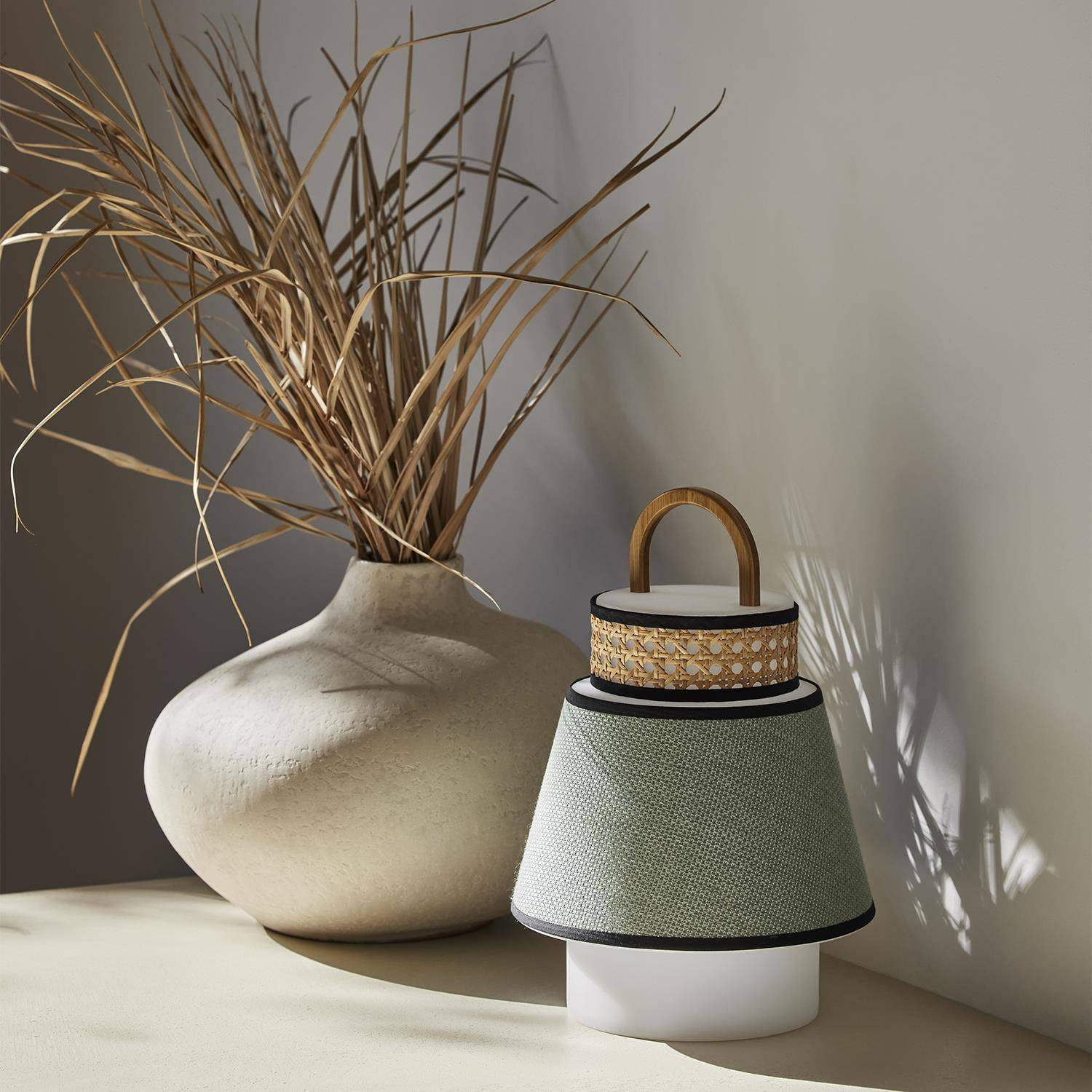 Market Set :: Lampa stołowa Singapour jasnozielona wys. 32,5 cm