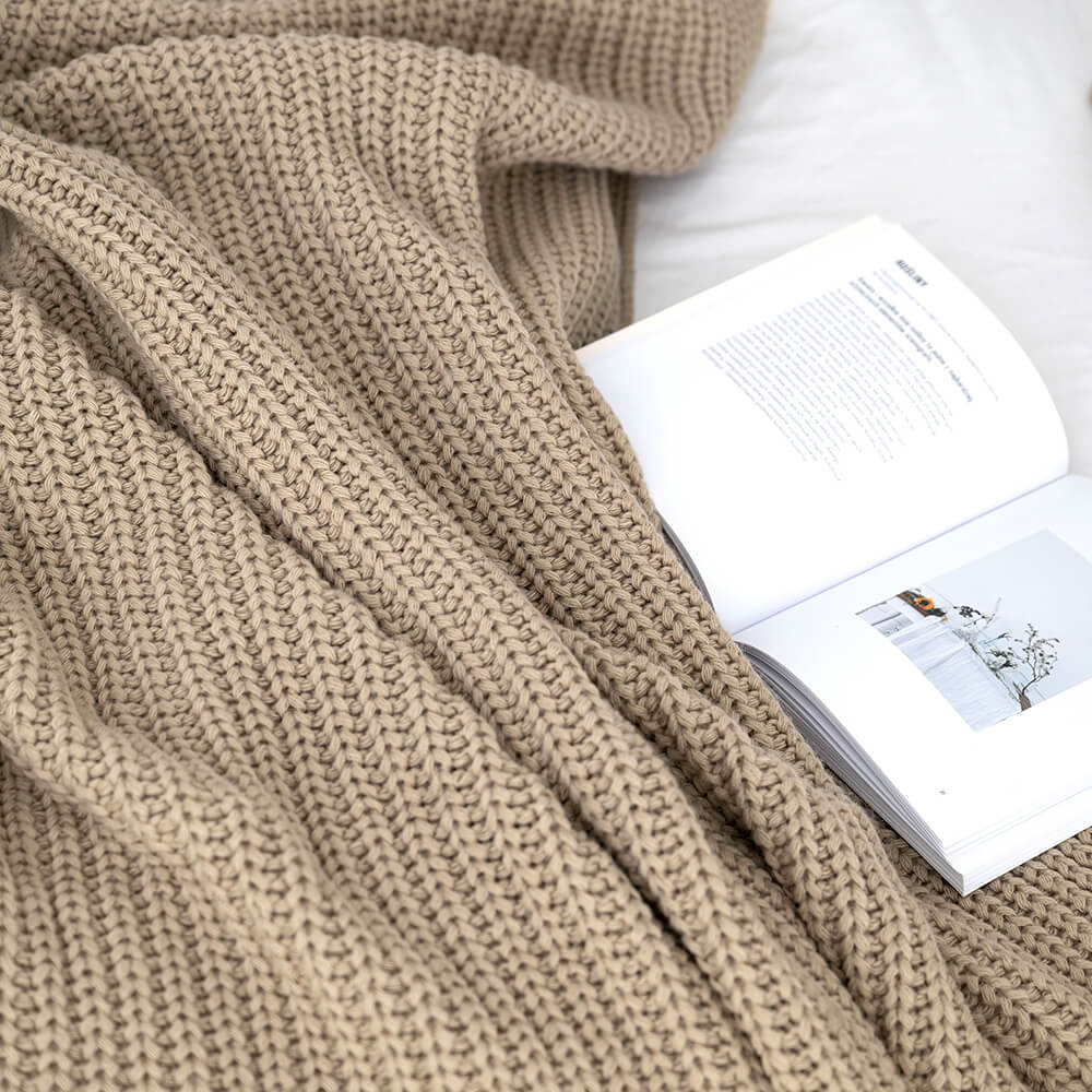 Moyha :: Beige blanket with wool weave 130 x 170 cm