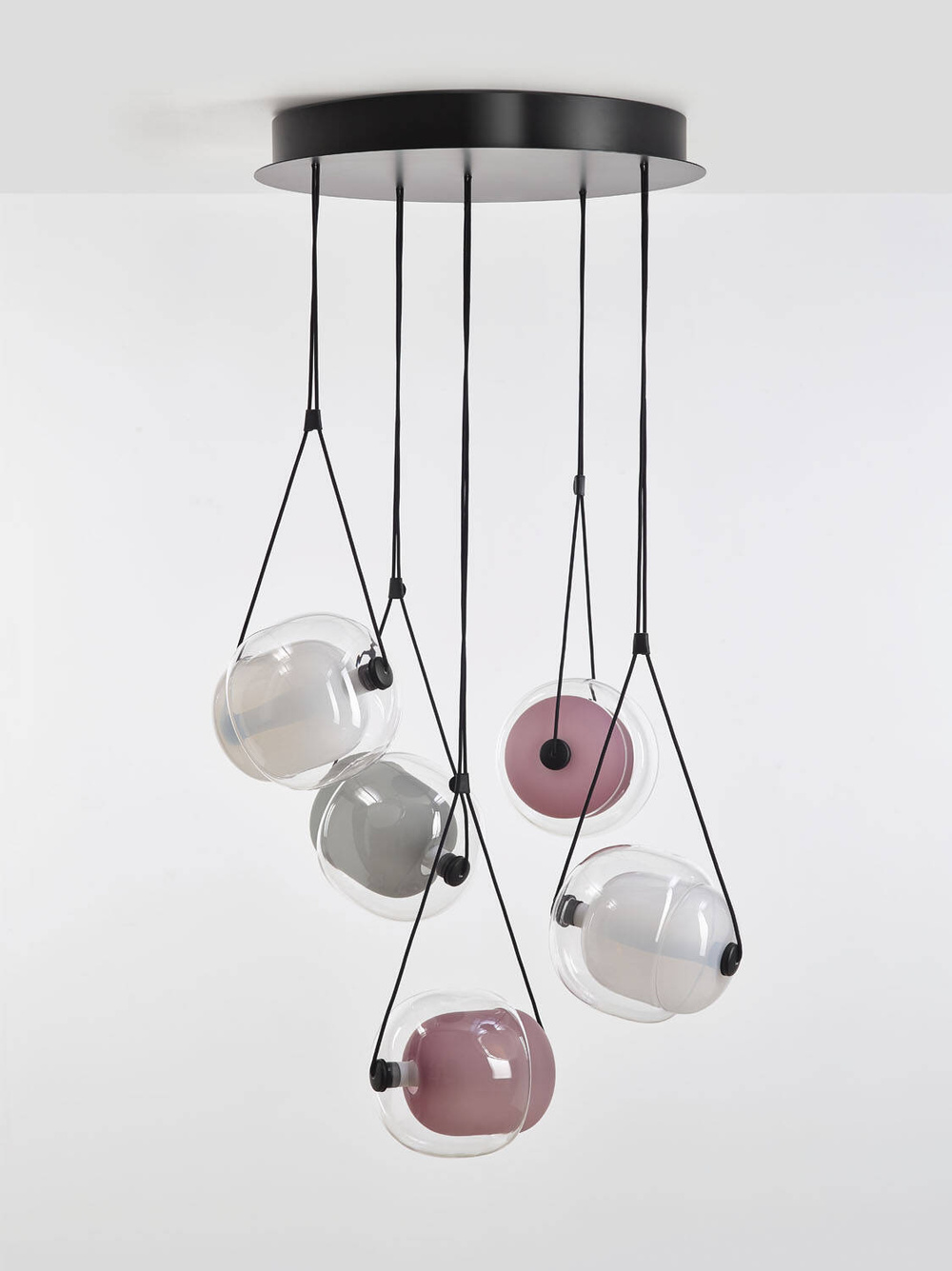 Brokis :: Capsula hanging lamp, color to choose from