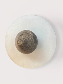 Aromas :: Anza Wandleuchte / Wandleuchte, Durchmesser 30 cm, Alabaster / brauner Marmor