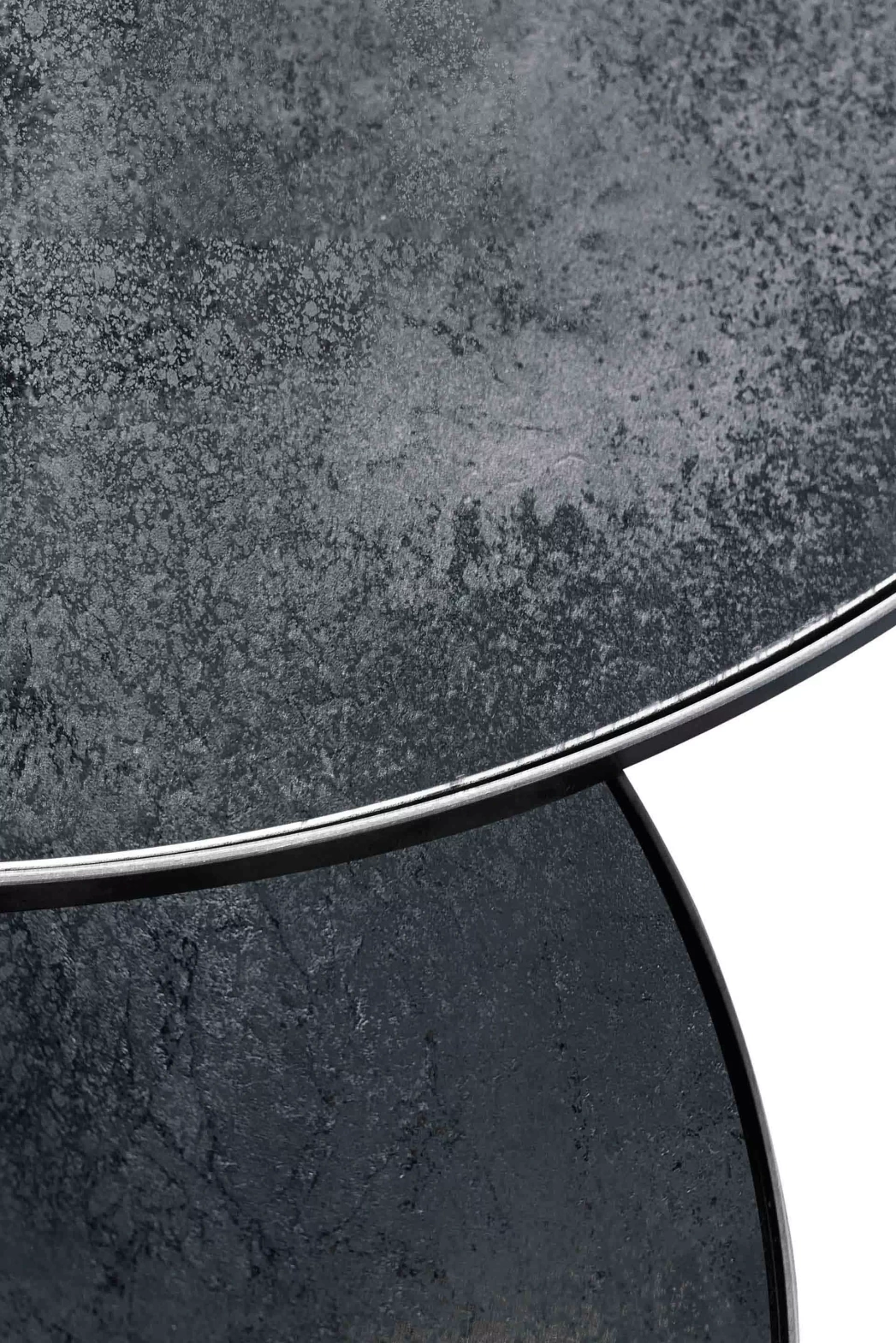 Ethnicraft :: Zestaw dwóch stolików Charcoal Nesting