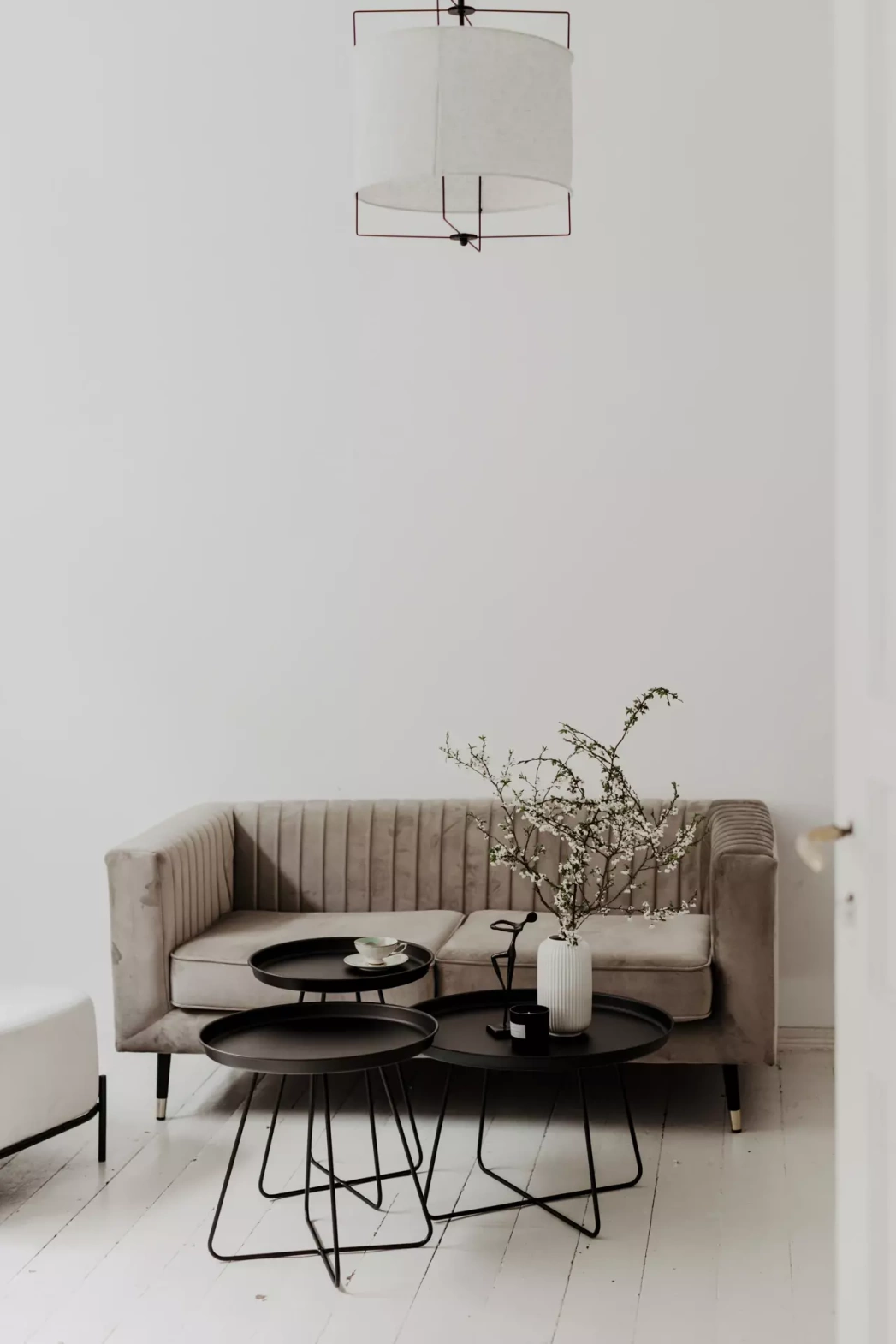 Nordifra :: Couchtisch aus Metall Rod 430 Größe M schwarz