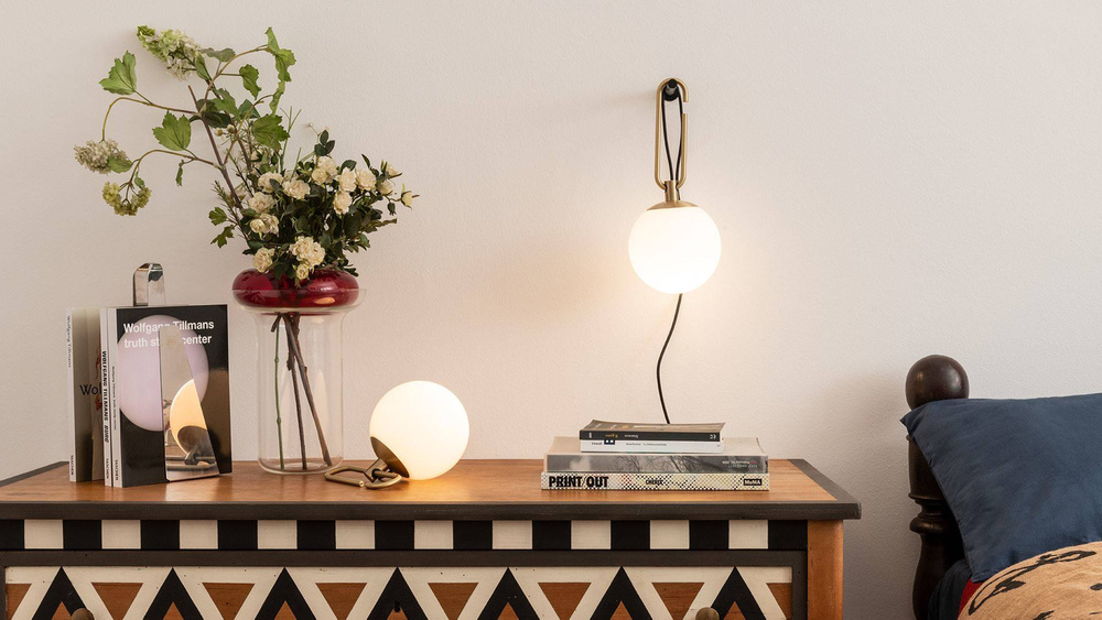 Artemide :: Table lamp Nh gold W: 32 cm