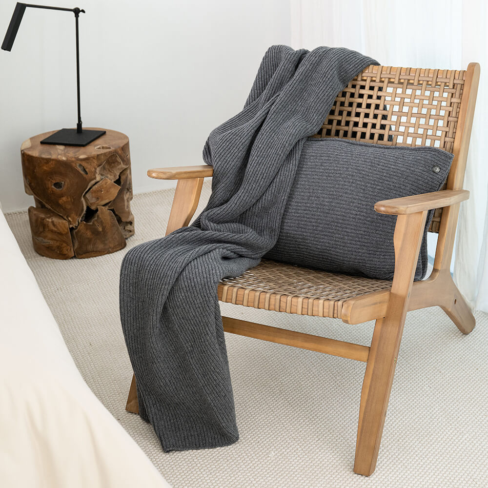 Moyha :: Pled z wełną klasyczny Premium grafitowy 130x220 cm