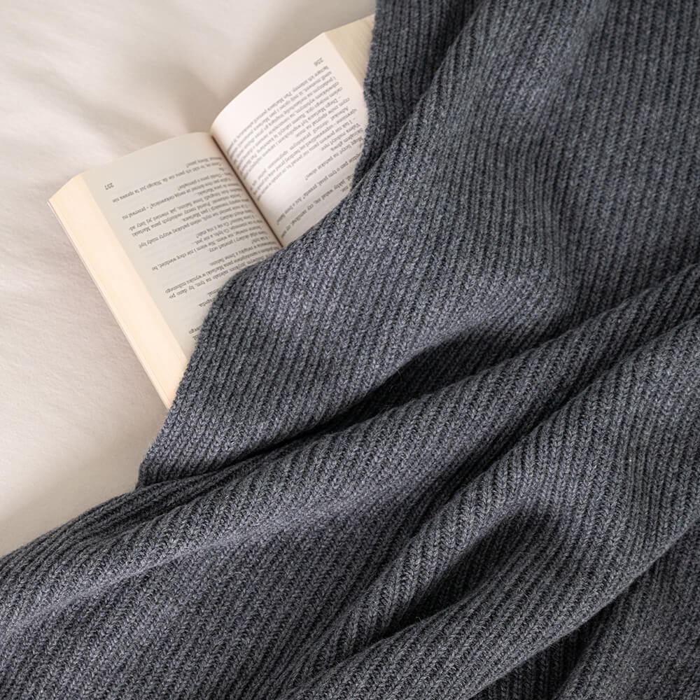 Moyha :: Pled z wełną klasyczny Premium grafitowy 130x220 cm