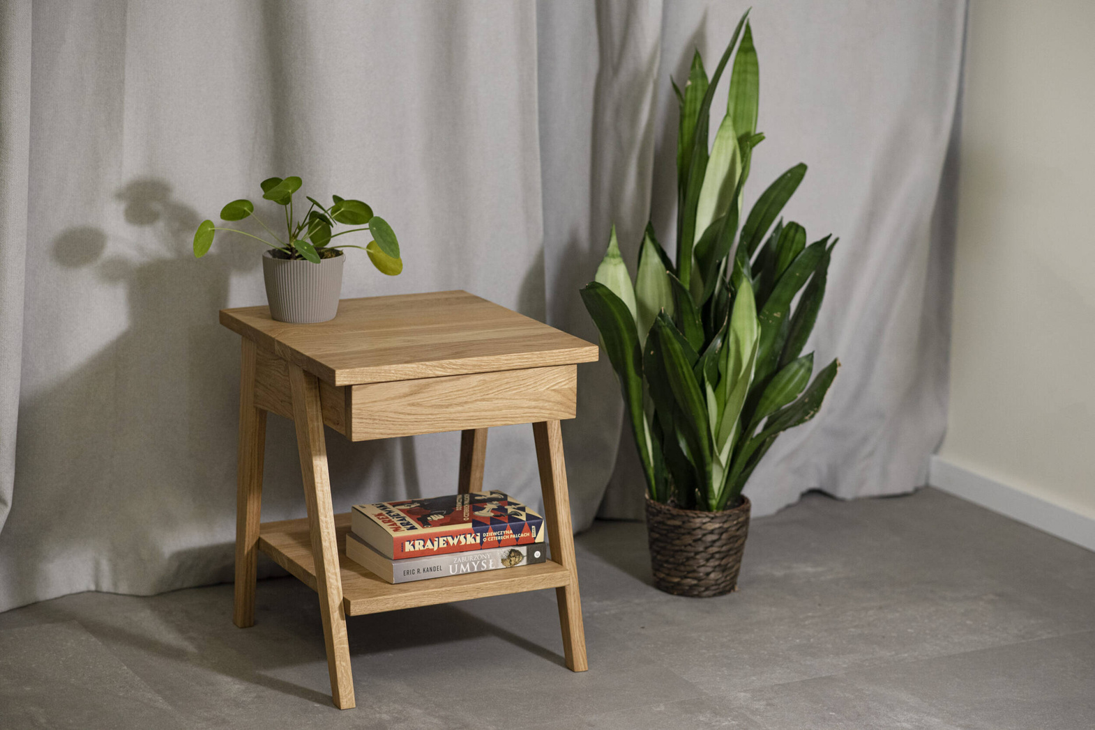 Szyszka Design :: Piko oak bedside table