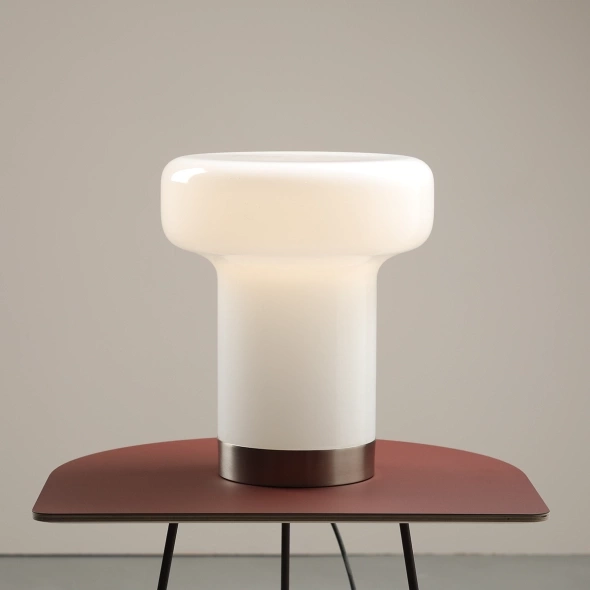 Artera :: Bonbon Almond table lamp, size M, height 30 cm, white