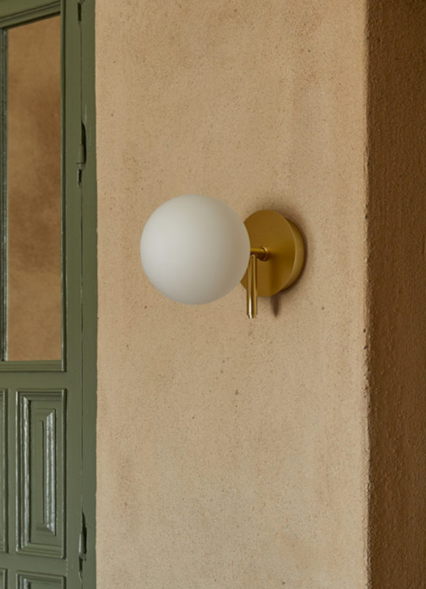 Aromas :: Wandlampe aus Metall Atom Durchmesser 14 cm gold