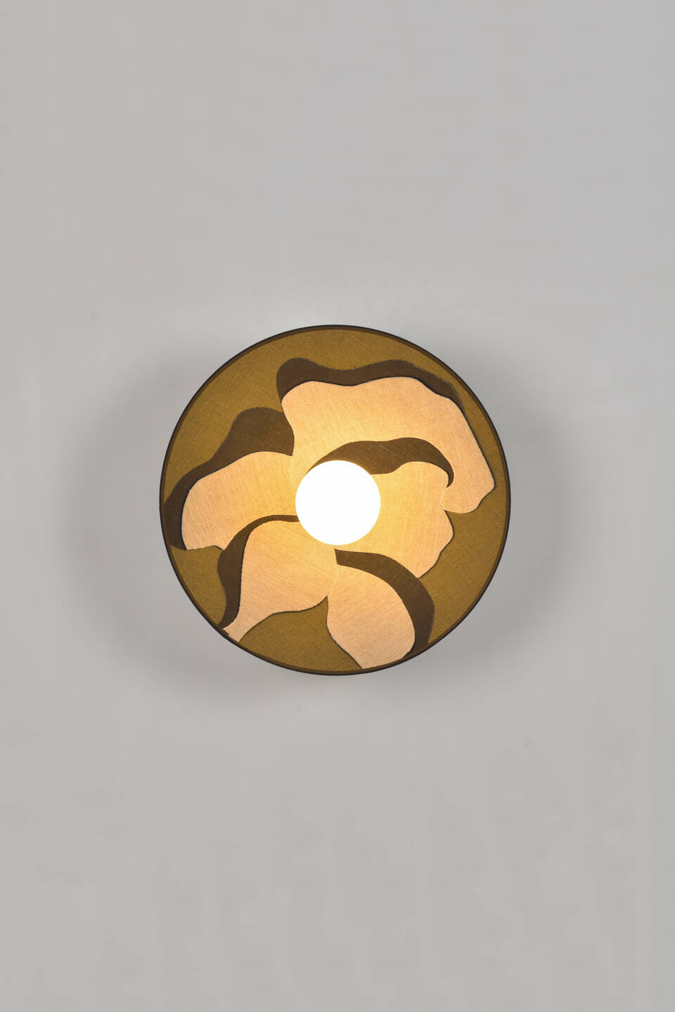 Market Set :: Sonia Laudet Nostalgia Khaki wall lamp, diameter 40 cm