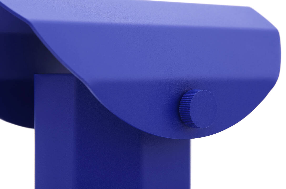 Kaspa :: Apolin portable lamp, height 18 cm, cobalt