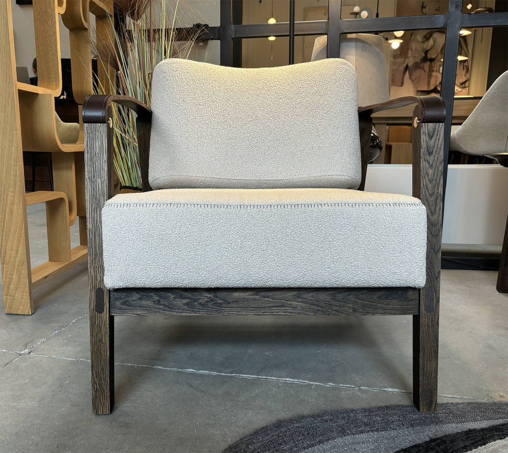 Nordic Line :: Philip beige upholstered armchair