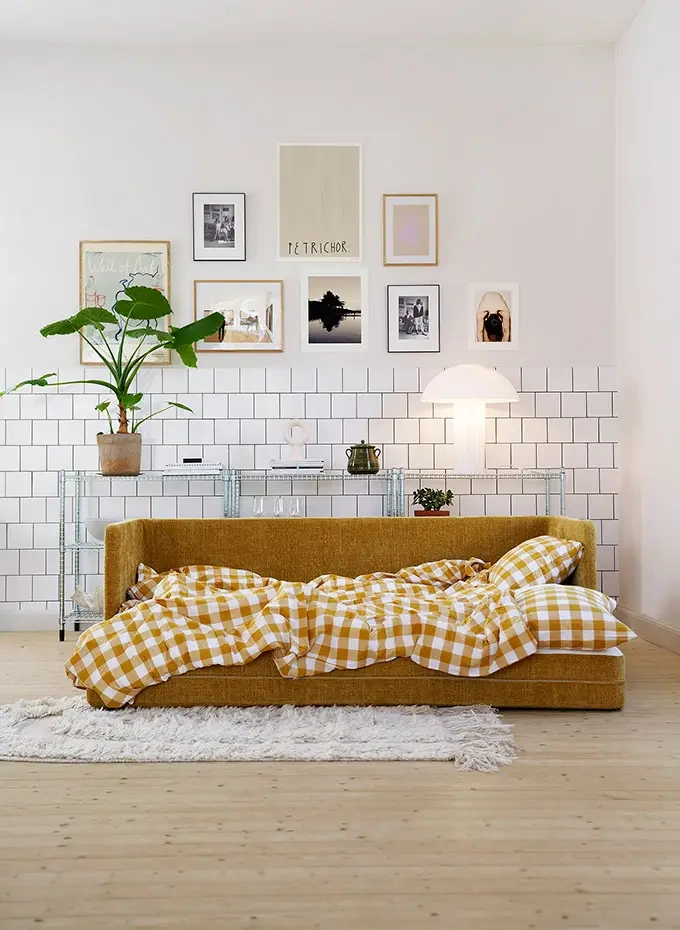 Sitzt :: Stina Polstersofa mit Schlaffunktion, 3-Sitzer