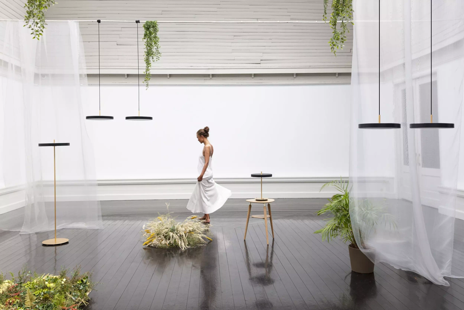 Umage :: Asteria Mini anthracite pendant lamp, diameter 31 cm