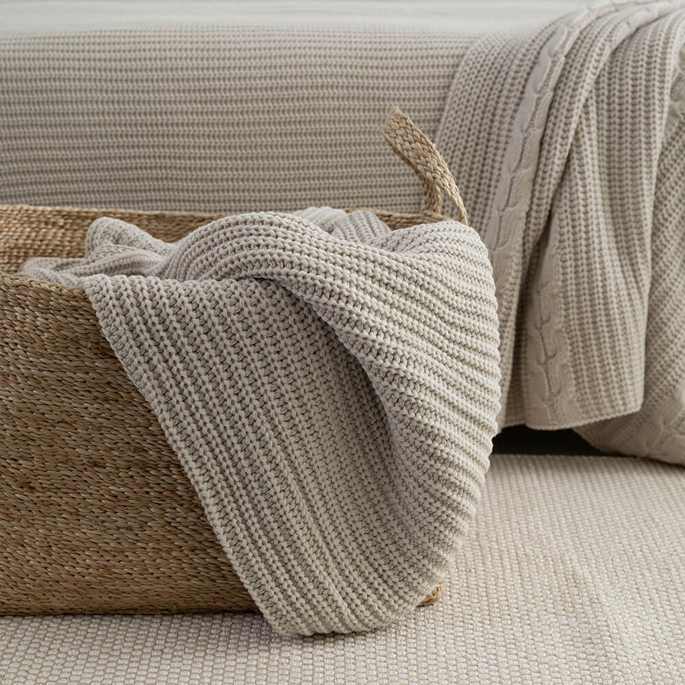 Moyha :: Cream blanket with wool weave 130 x 170 cm