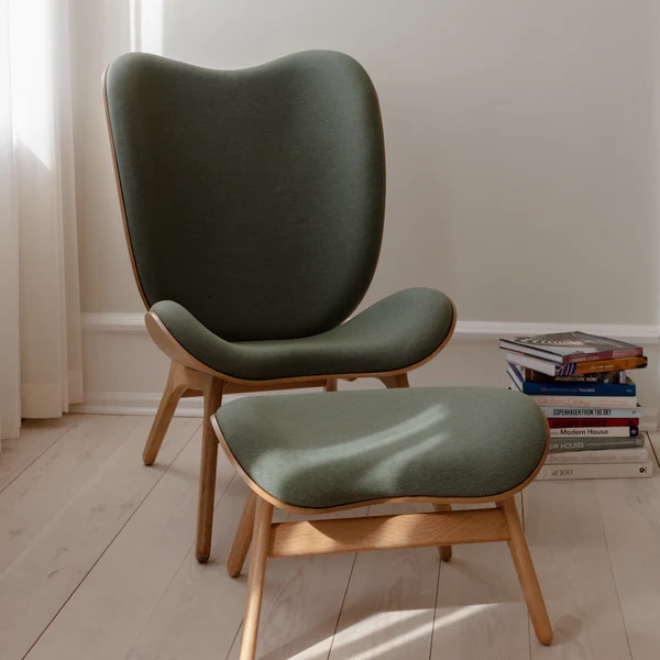 Aus der Ausstellung - UMAGE :: A Conversation Piece Polstersessel, grüne Eiche