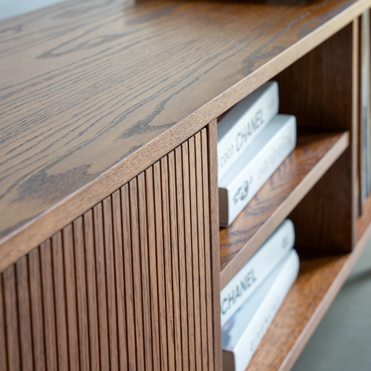 Pastform Furniture :: Drewniana komoda Lotv Vinyl L rozmiar i kolor do wyboru