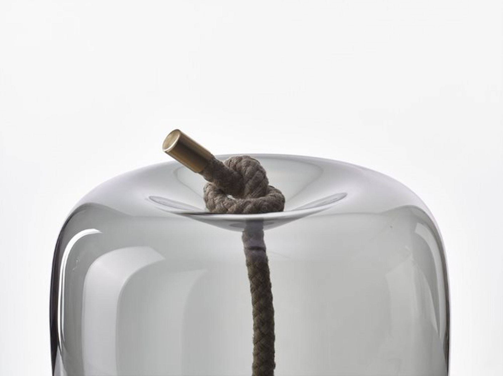 Brokis :: Tischlampe aus Glas Knot Cilindro Table Höhe 42 cm schwarz