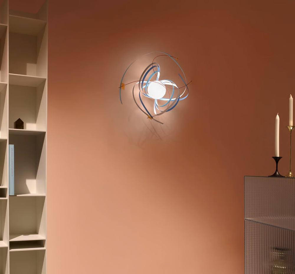 LZF :: Candela Wall AM12 Holz-Wandleuchte, Breite 44 cm, mehrfarbig