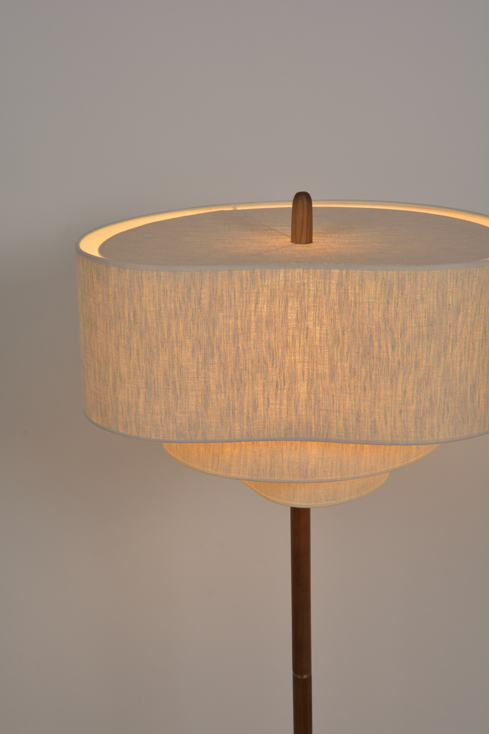 Market Set :: Pebble floor lamp, height 174 cm, cream