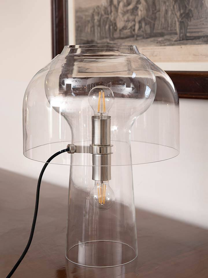 Karman :: Lilly Tischleuchte, Höhe 48 cm, transparent