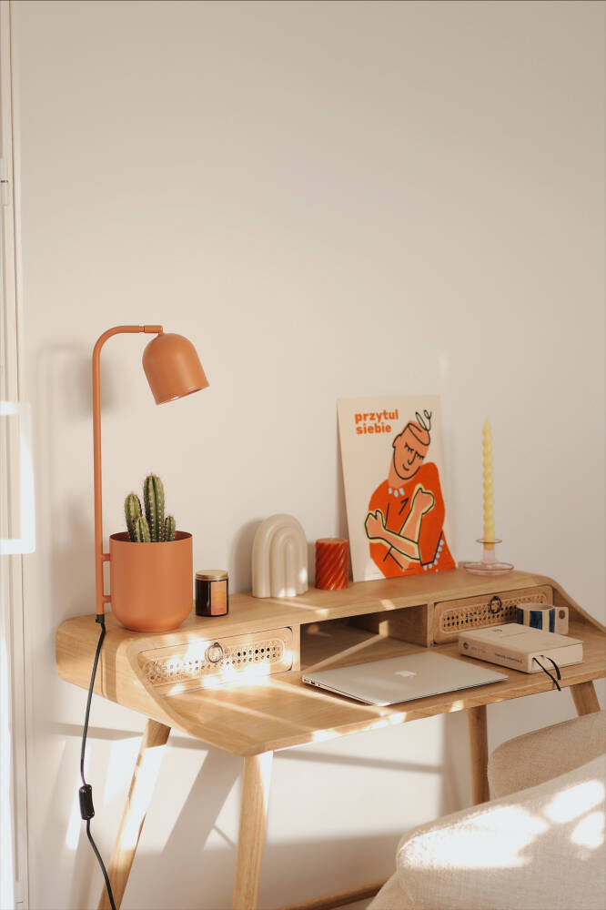 Kaspa :: Botanica Wood Terracotta Table Lamp