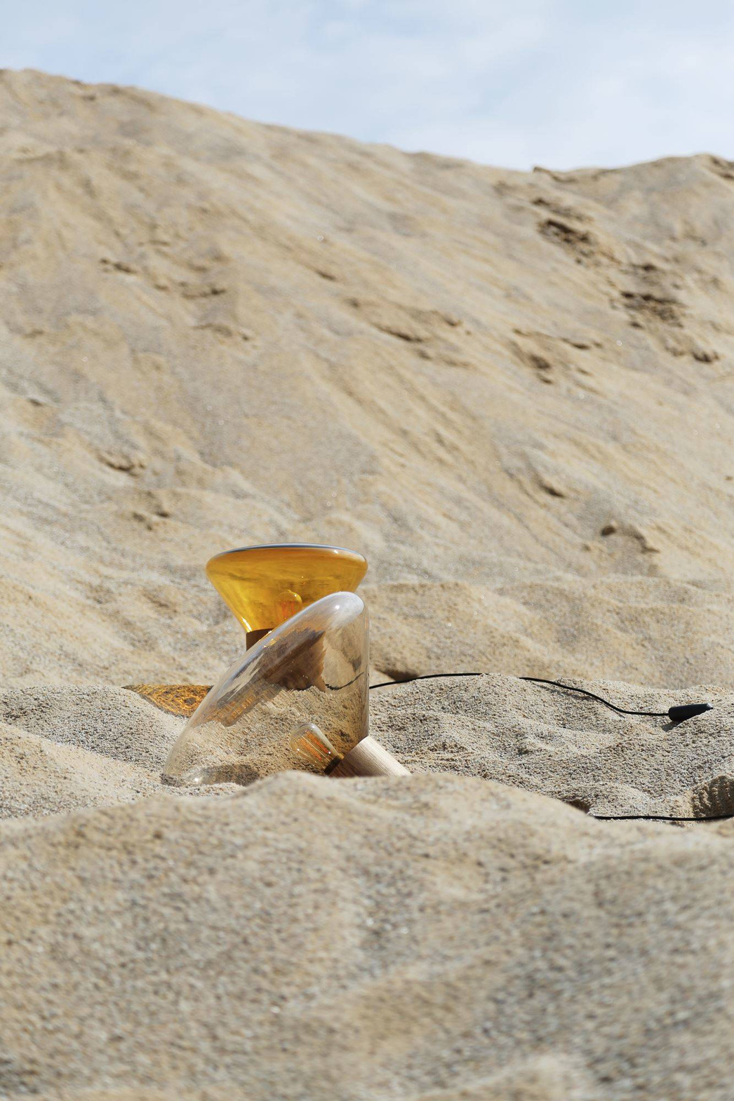 Brokis :: Muffins Reverse table lamp, diameter 53 cm, transparent gray