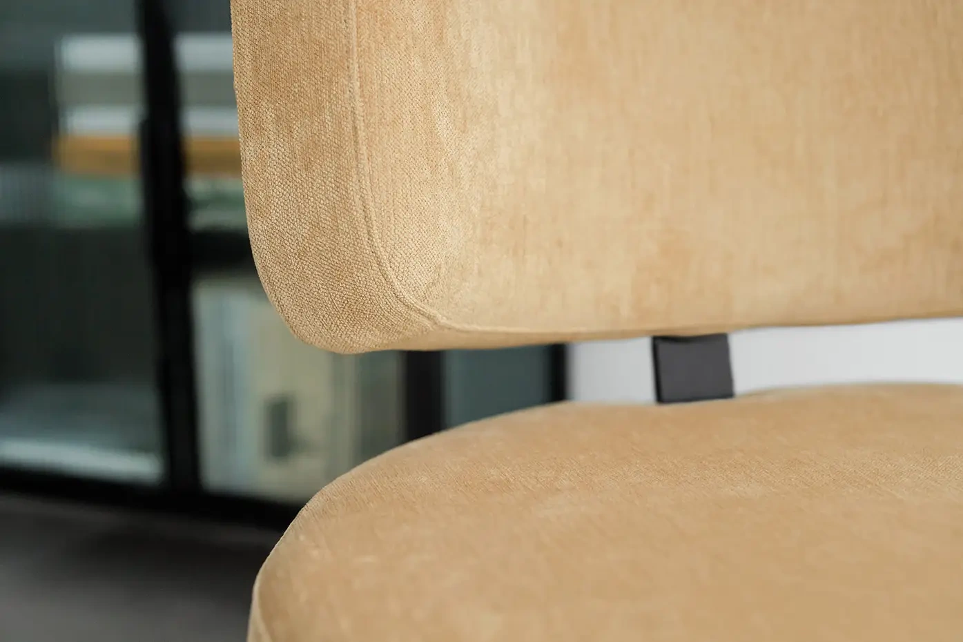 Sits :: Mokka swivel chair upholstered