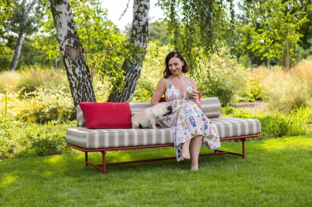 Kunesti :: Leżanka ogrodowa Gossip Time szer. 200 cm 