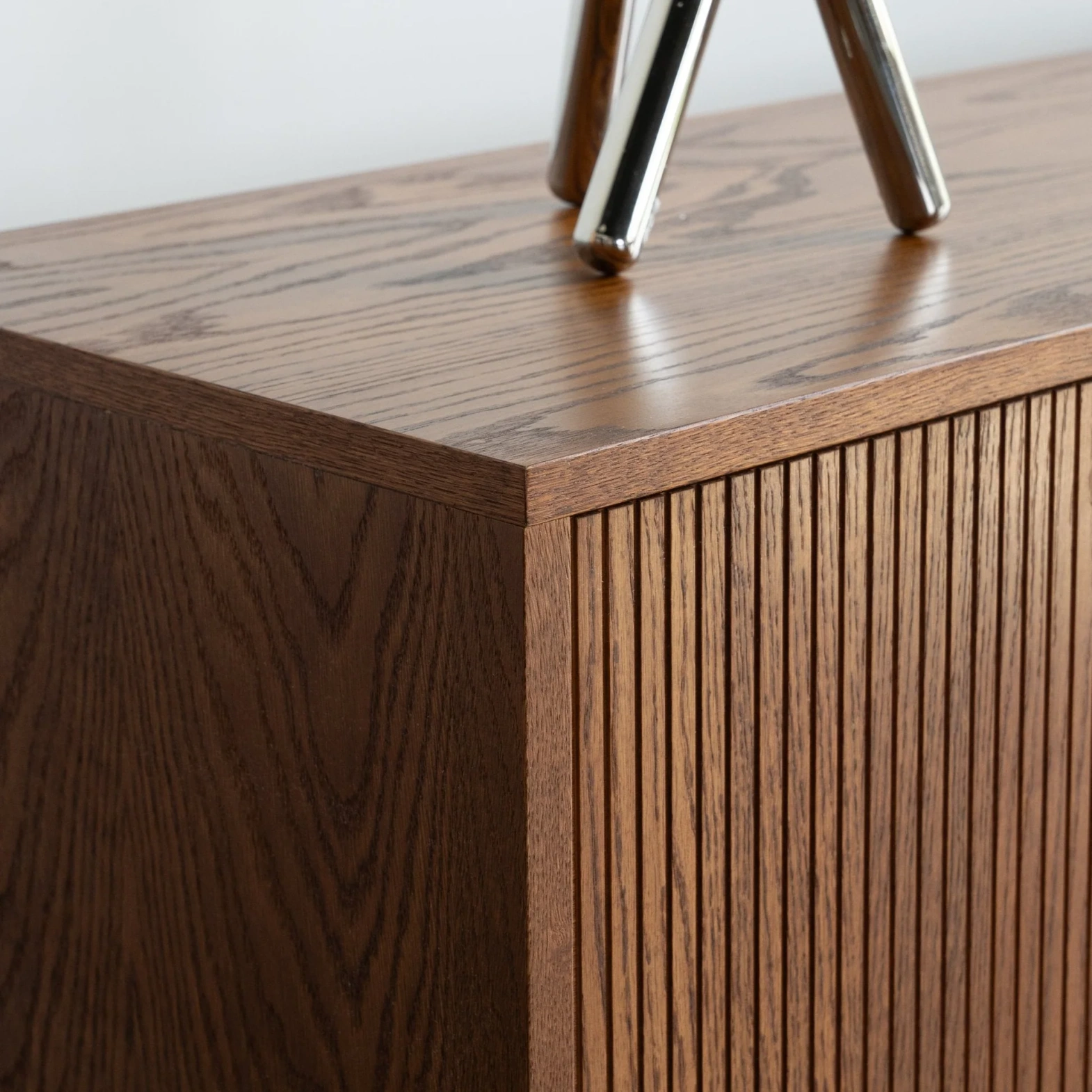 Pastform Furniture :: Drewniana komoda Lotv Vinyl L rozmiar i kolor do wyboru