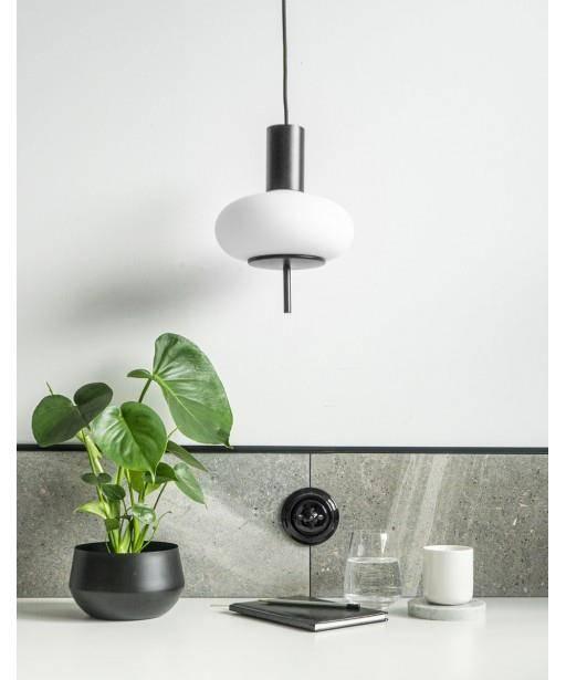 Ummo :: Torni A hanging lamp